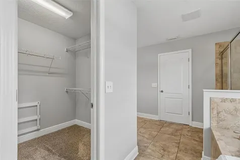 1216 E Giddens Avenue Tampa FL 33603