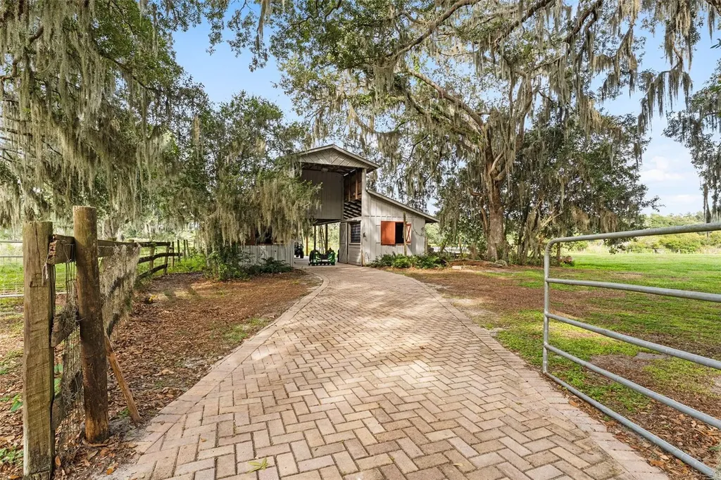 33415 Kiefer Road Wesley Chapel FL 33545