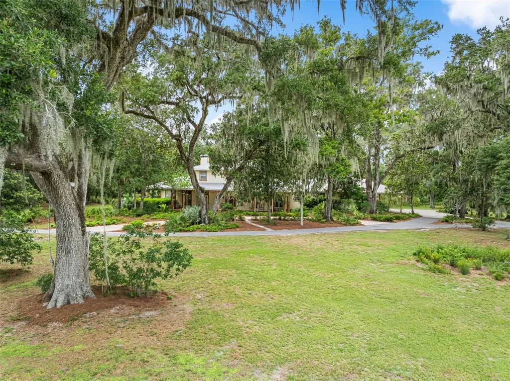 33415 Kiefer Road Wesley Chapel FL 33545