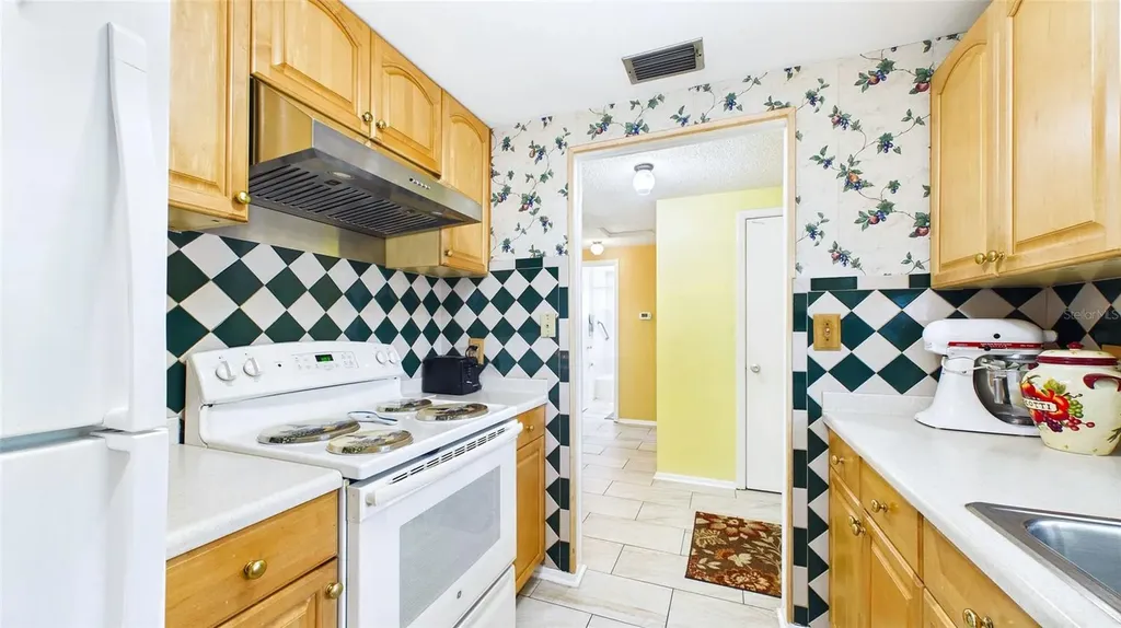 2809 Edenwood Street Clearwater FL 33759