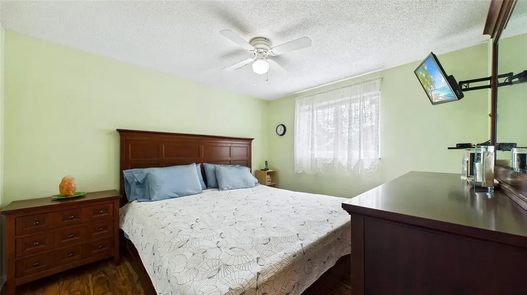 2809 Edenwood Street Clearwater FL 33759