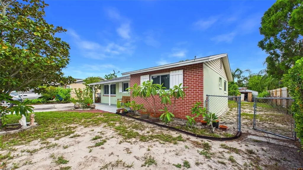 2809 Edenwood Street Clearwater FL 33759
