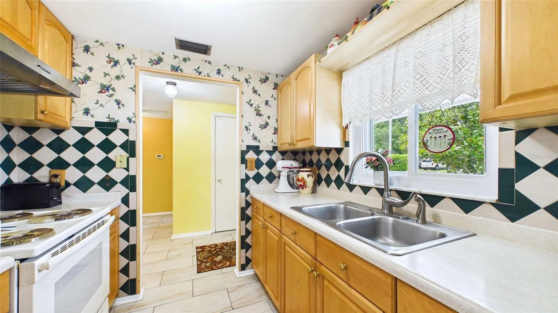 2809 Edenwood Street Clearwater FL 33759