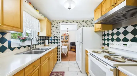 2809 Edenwood Street Clearwater FL 33759