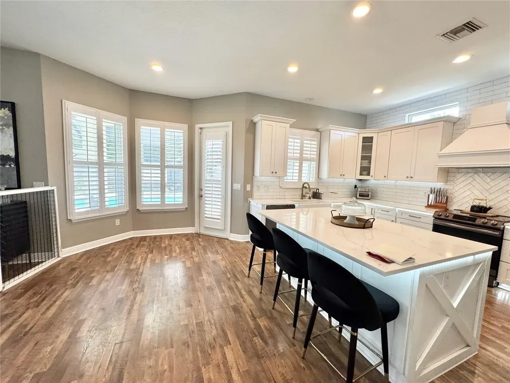 212 Montara Drive Seffner FL 33584
