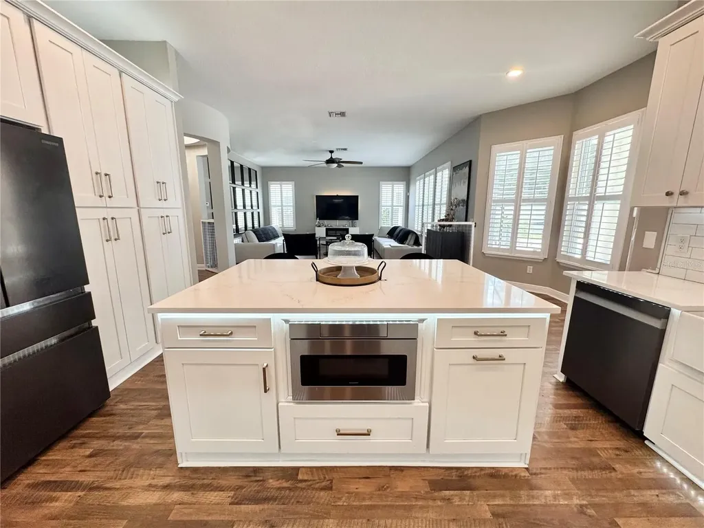 212 Montara Drive Seffner FL 33584