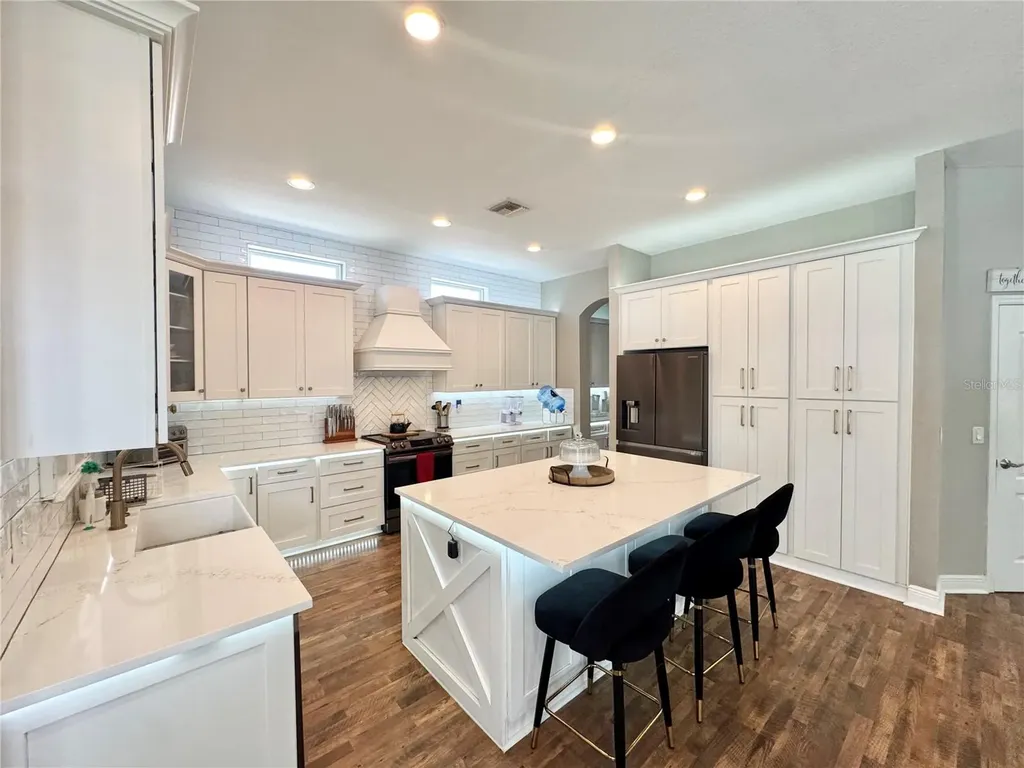 212 Montara Drive Seffner FL 33584