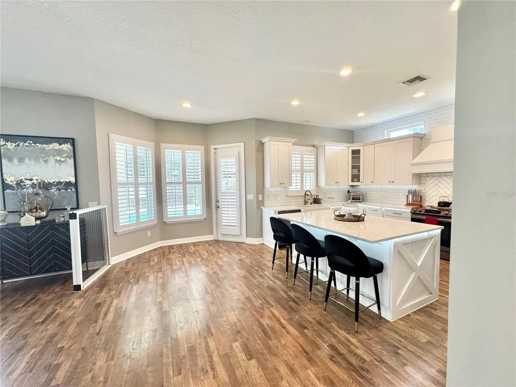212 Montara Drive Seffner FL 33584