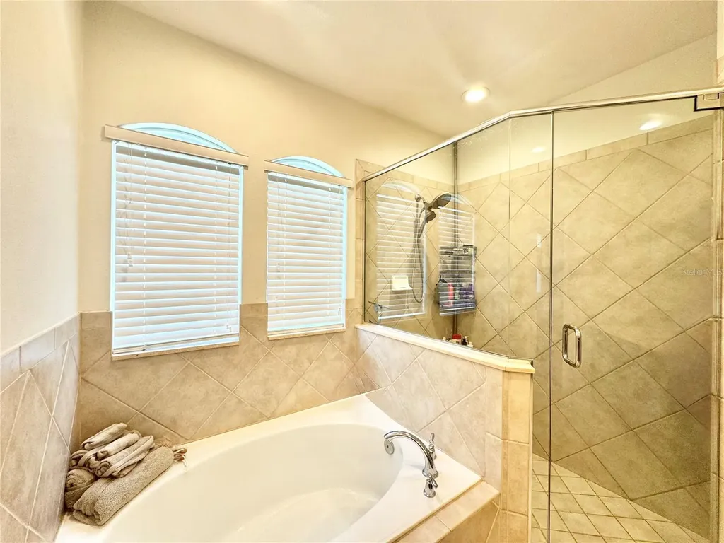 212 Montara Drive Seffner FL 33584