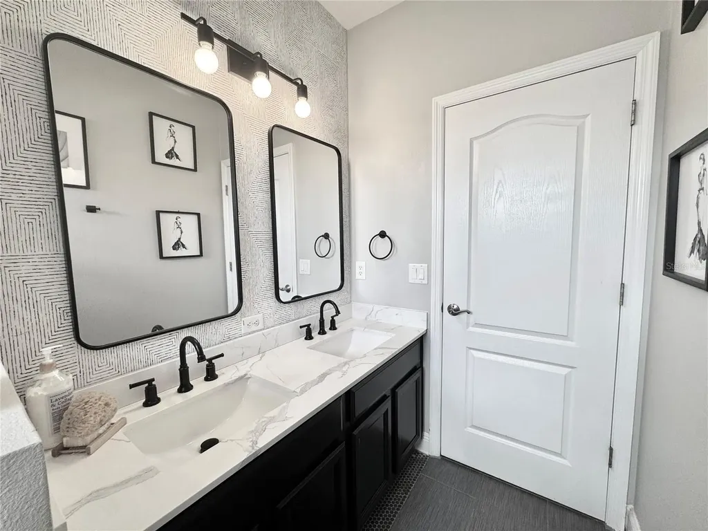 212 Montara Drive Seffner FL 33584