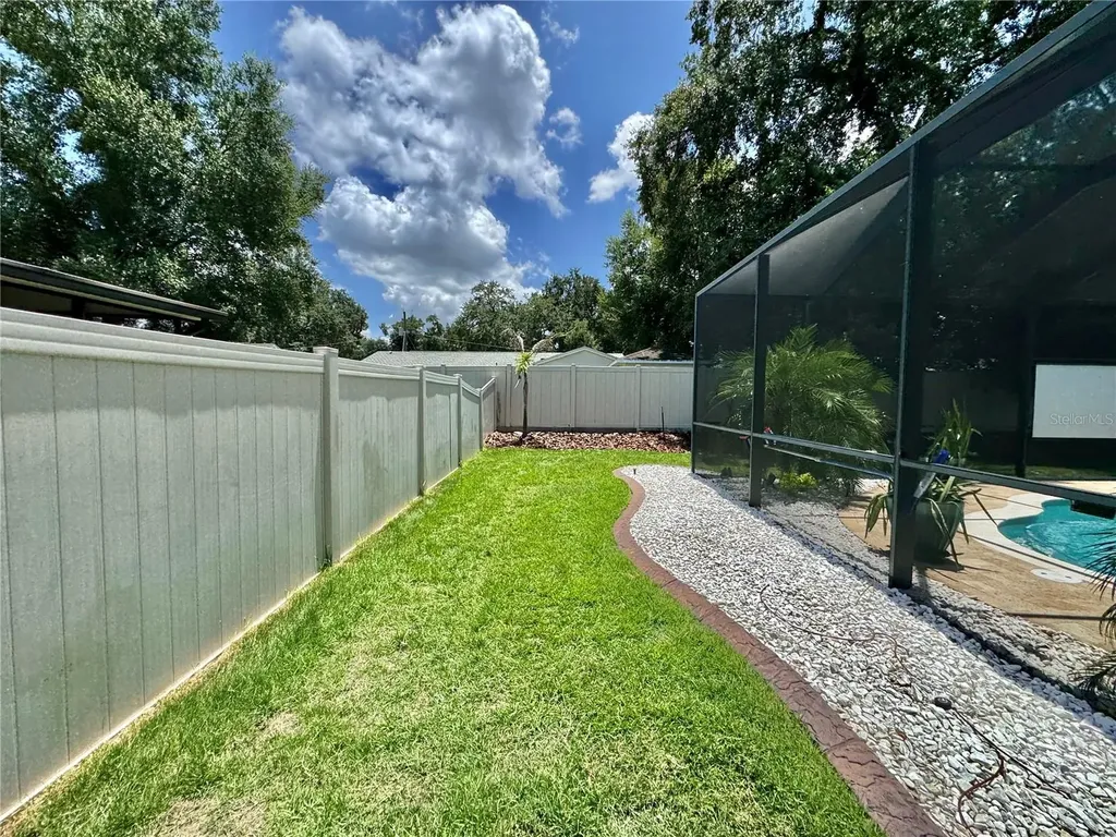 212 Montara Drive Seffner FL 33584