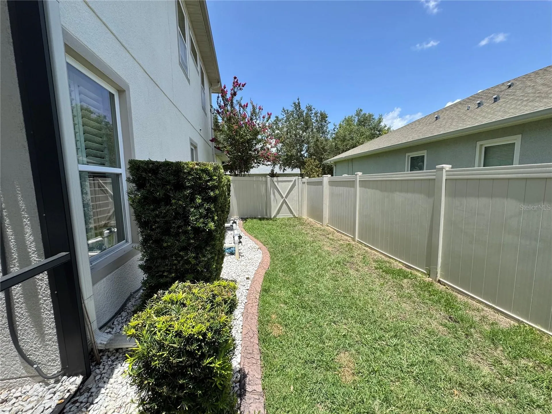 212 Montara Drive Seffner FL 33584