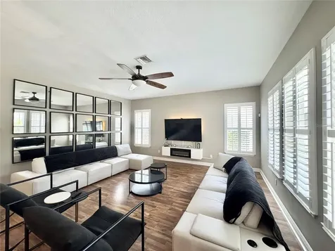 212 Montara Drive Seffner FL 33584