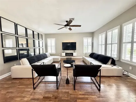 212 Montara Drive Seffner FL 33584