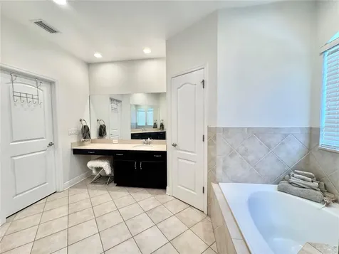 212 Montara Drive Seffner FL 33584