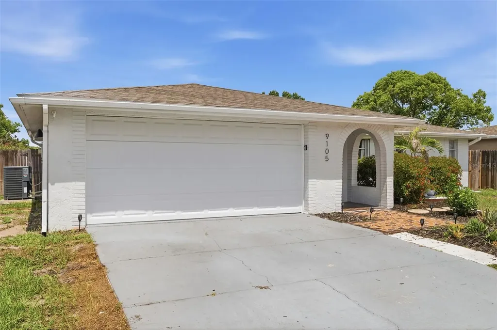 9105 Hunt Club Lane Port Richey FL 34668