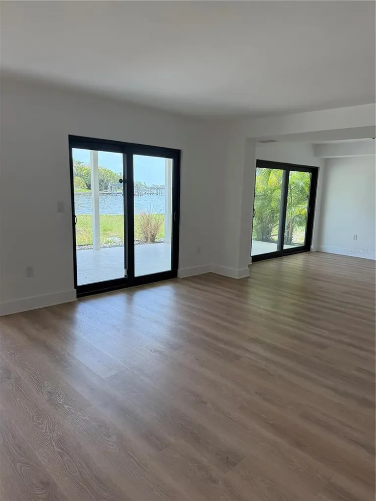 105 Augusta Avenue Palm Harbor FL 34683