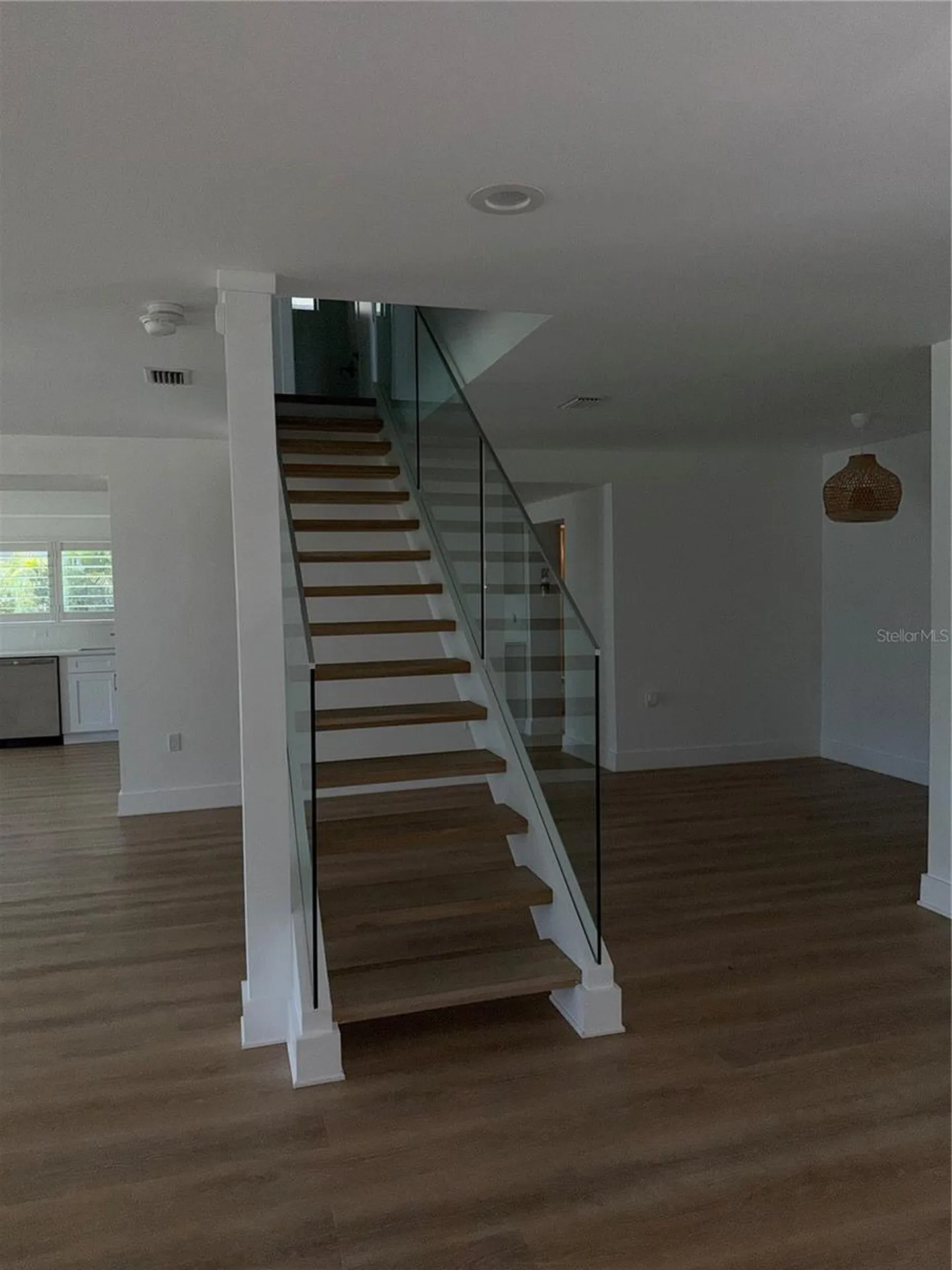 105 Augusta Avenue Palm Harbor FL 34683