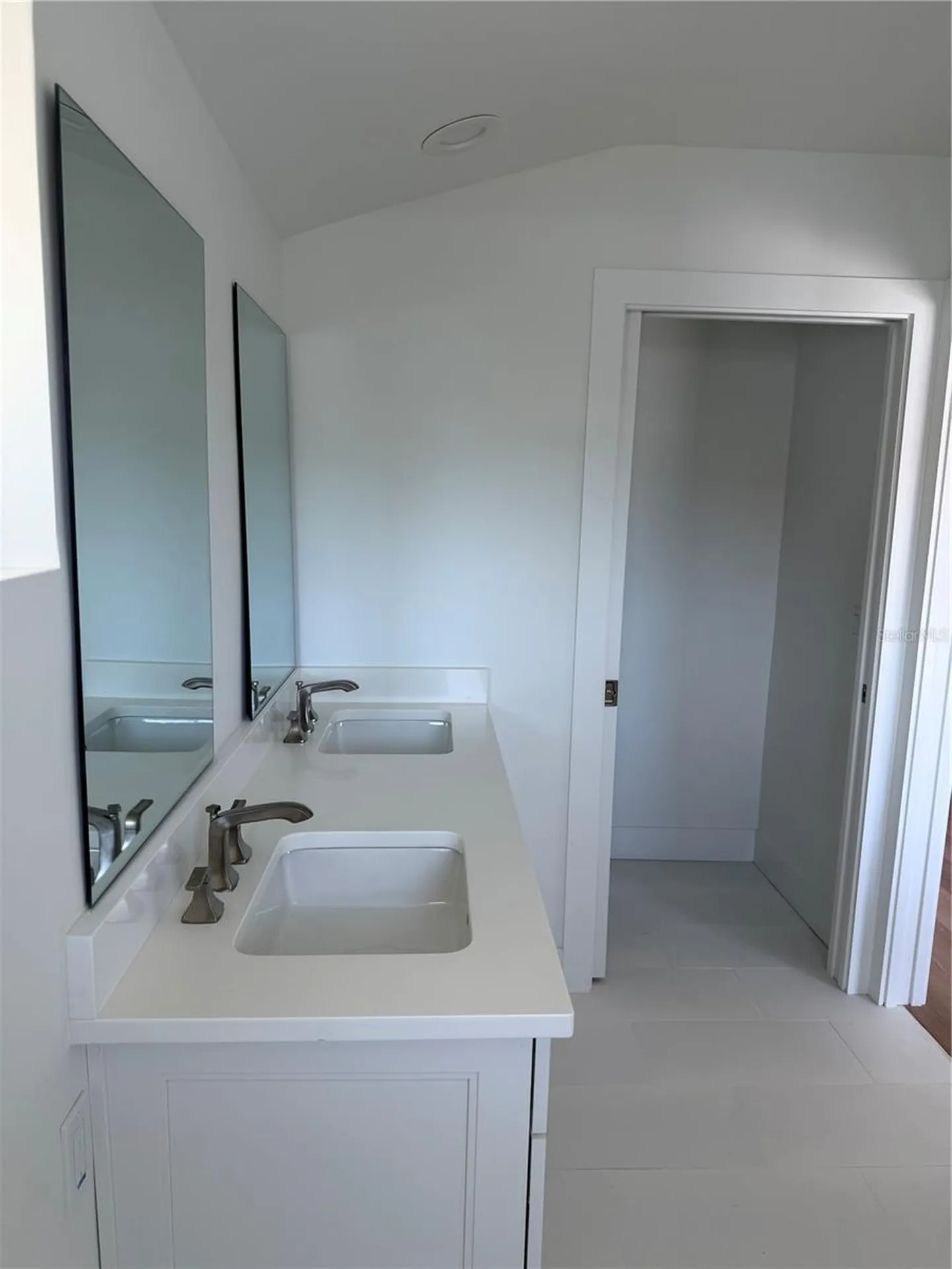 105 Augusta Avenue Palm Harbor FL 34683