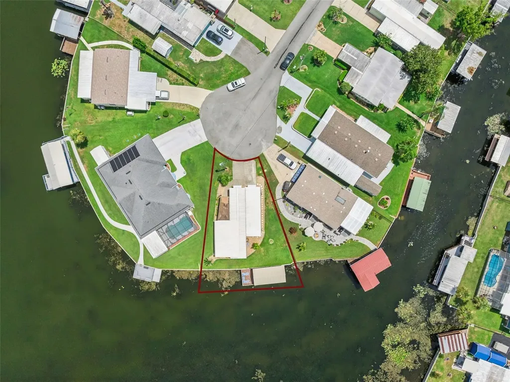 30127 Green Bay Drive Tavares FL 32778