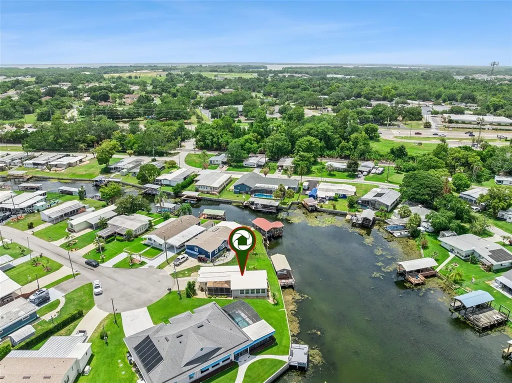 30127 Green Bay Drive Tavares FL 32778