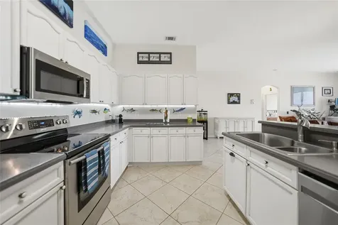 9436 President Circle Port Charlotte FL 33981