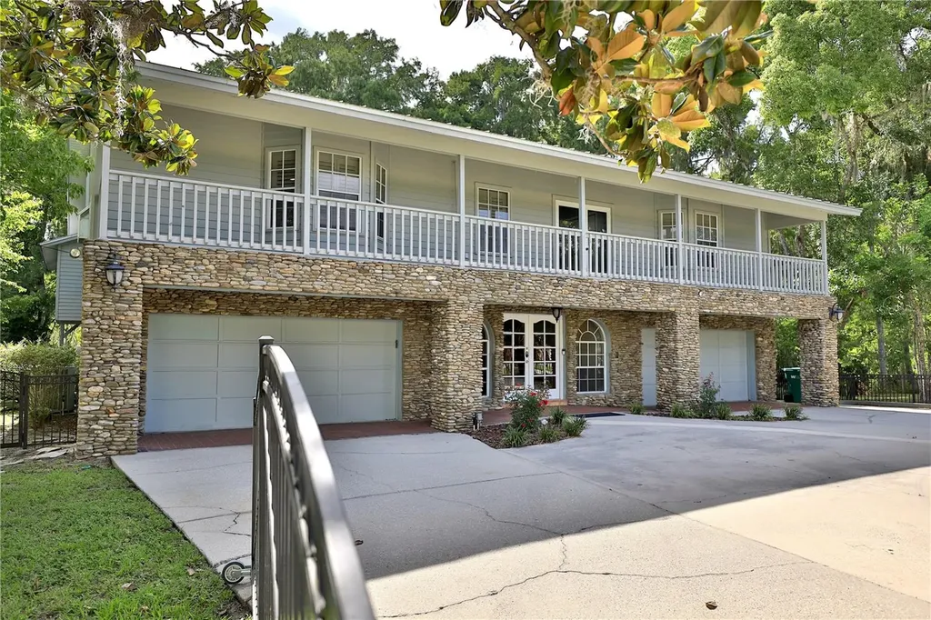 11685 E Blue Cove Drive Dunnellon FL 34432