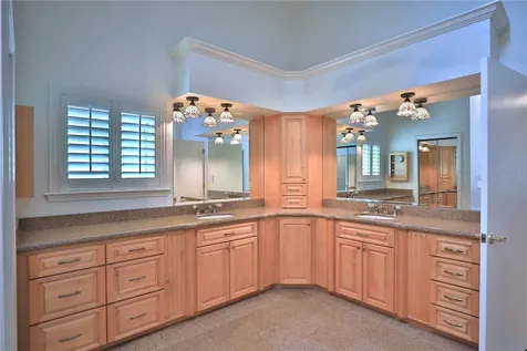 11685 E Blue Cove Drive Dunnellon FL 34432