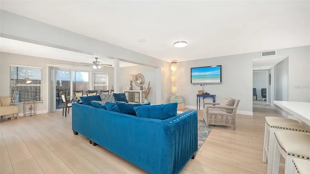 6515 Colonial Drive Sarasota FL 34231