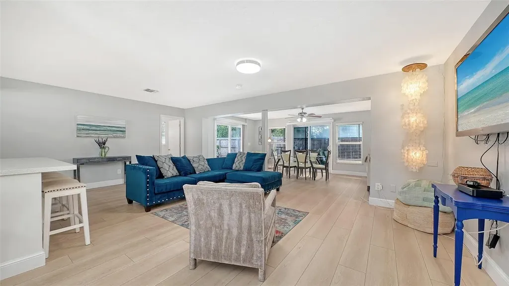 6515 Colonial Drive Sarasota FL 34231