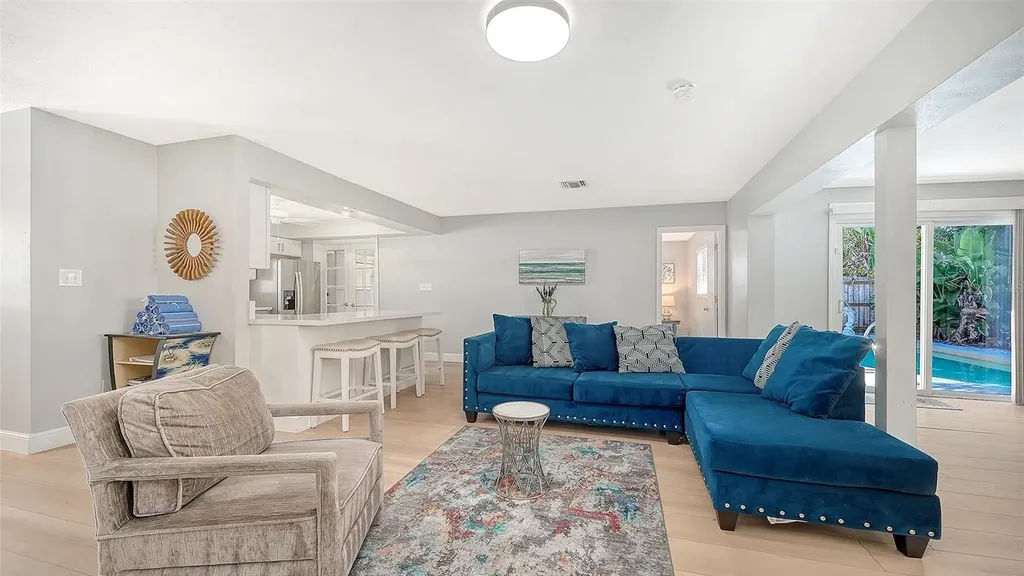 6515 Colonial Drive Sarasota FL 34231