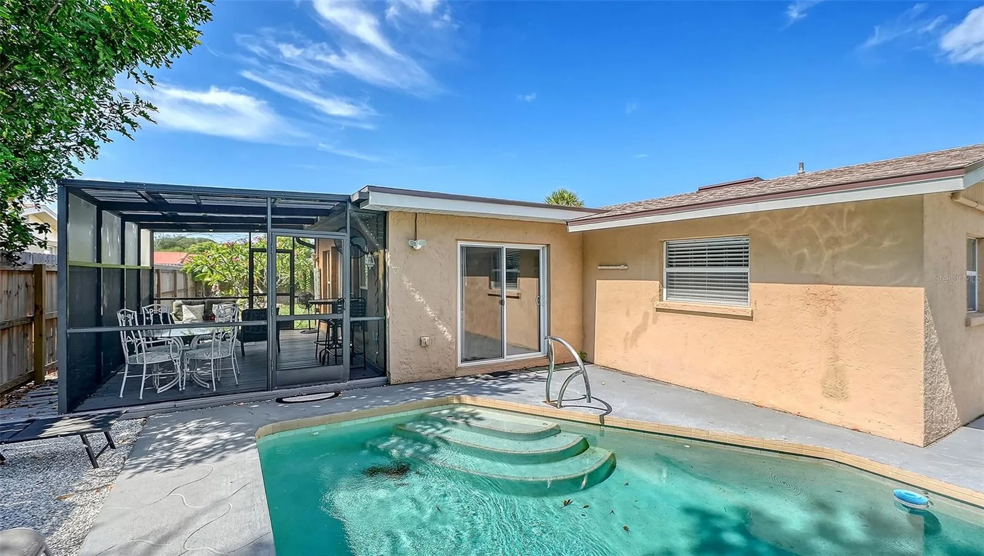 6515 Colonial Drive Sarasota FL 34231
