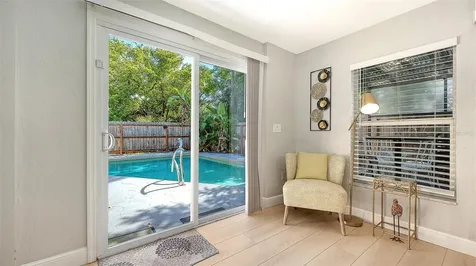 6515 Colonial Drive Sarasota FL 34231