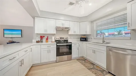 6515 Colonial Drive Sarasota FL 34231