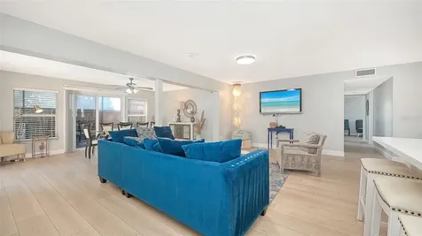 6515 Colonial Drive Sarasota FL 34231