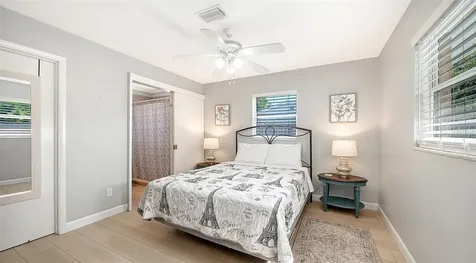 6515 Colonial Drive Sarasota FL 34231