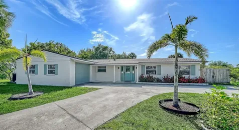 6515 Colonial Drive Sarasota FL 34231