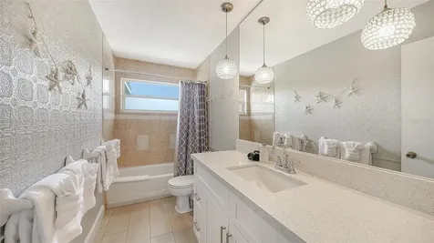 6515 Colonial Drive Sarasota FL 34231