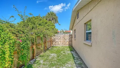 6515 Colonial Drive Sarasota FL 34231
