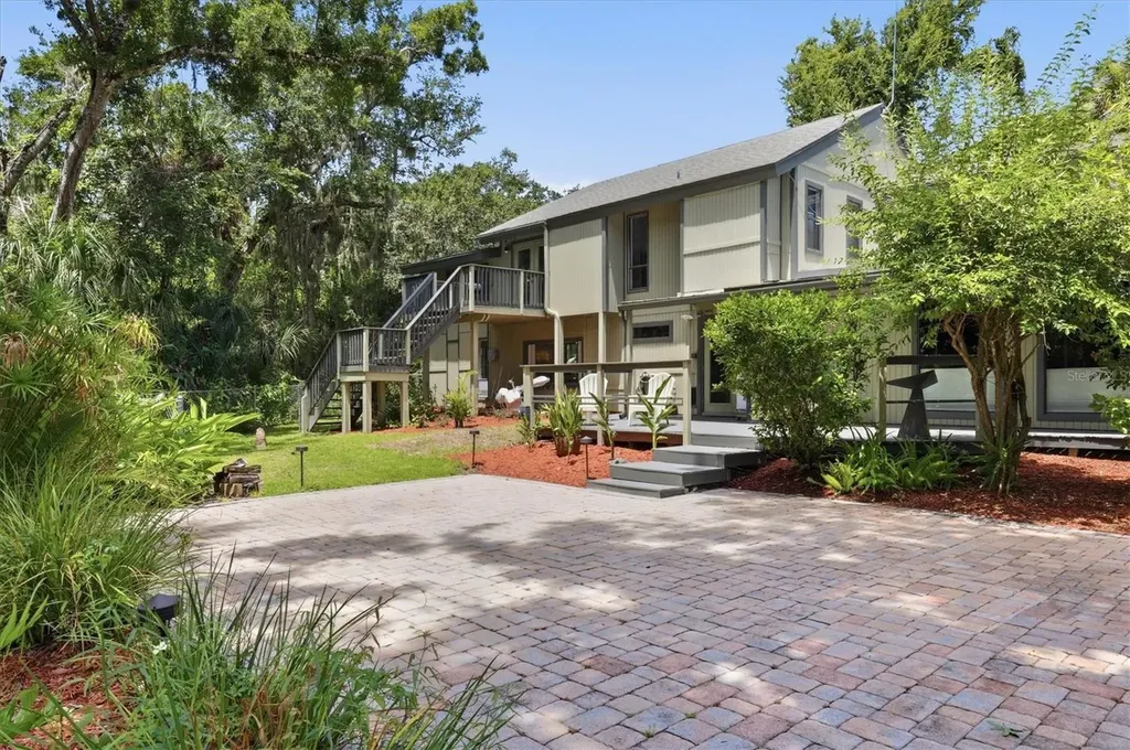 3805 62nd Street E Bradenton FL 34208