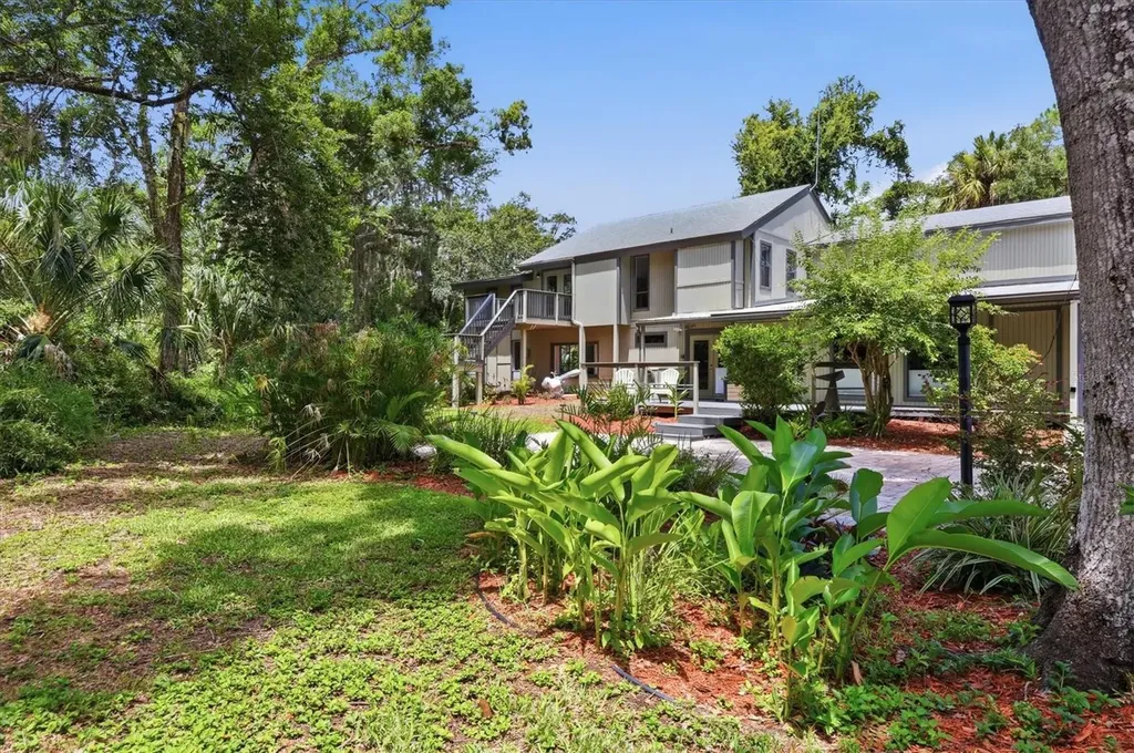3805 62nd Street E Bradenton FL 34208