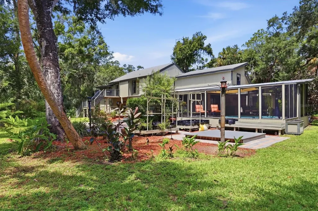 3805 62nd Street E Bradenton FL 34208