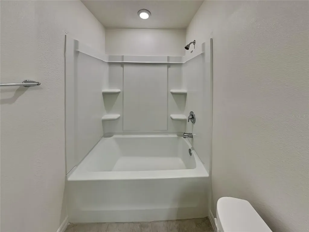1052 Papaya Circle Davenport FL 33897