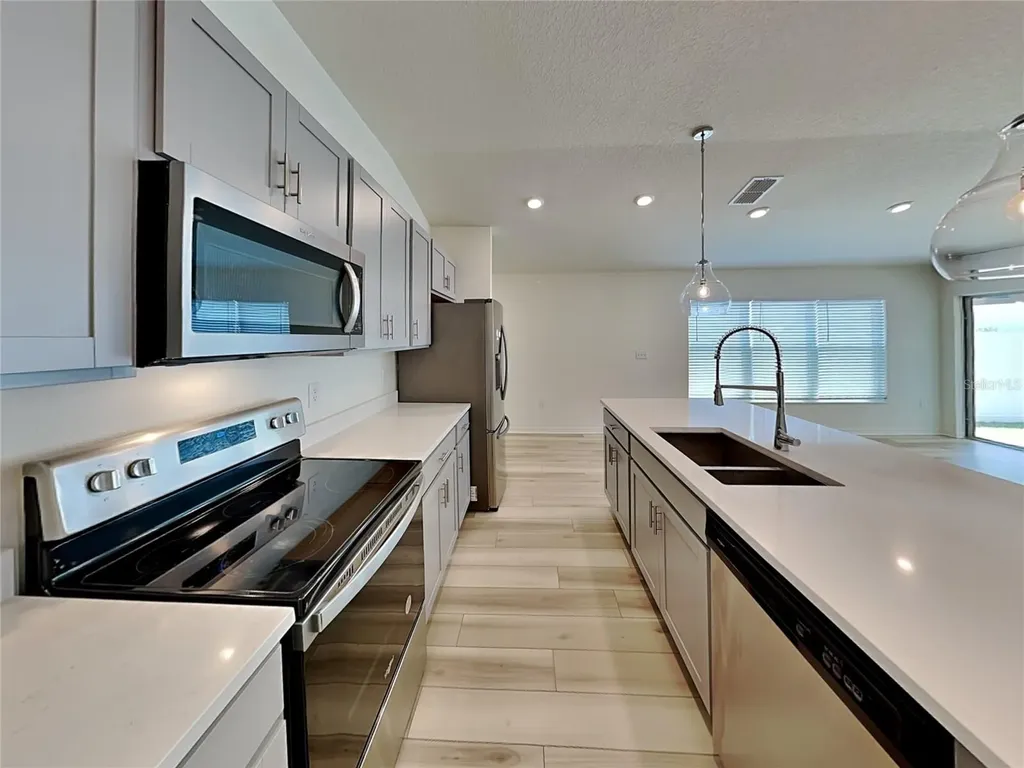 1052 Papaya Circle Davenport FL 33897