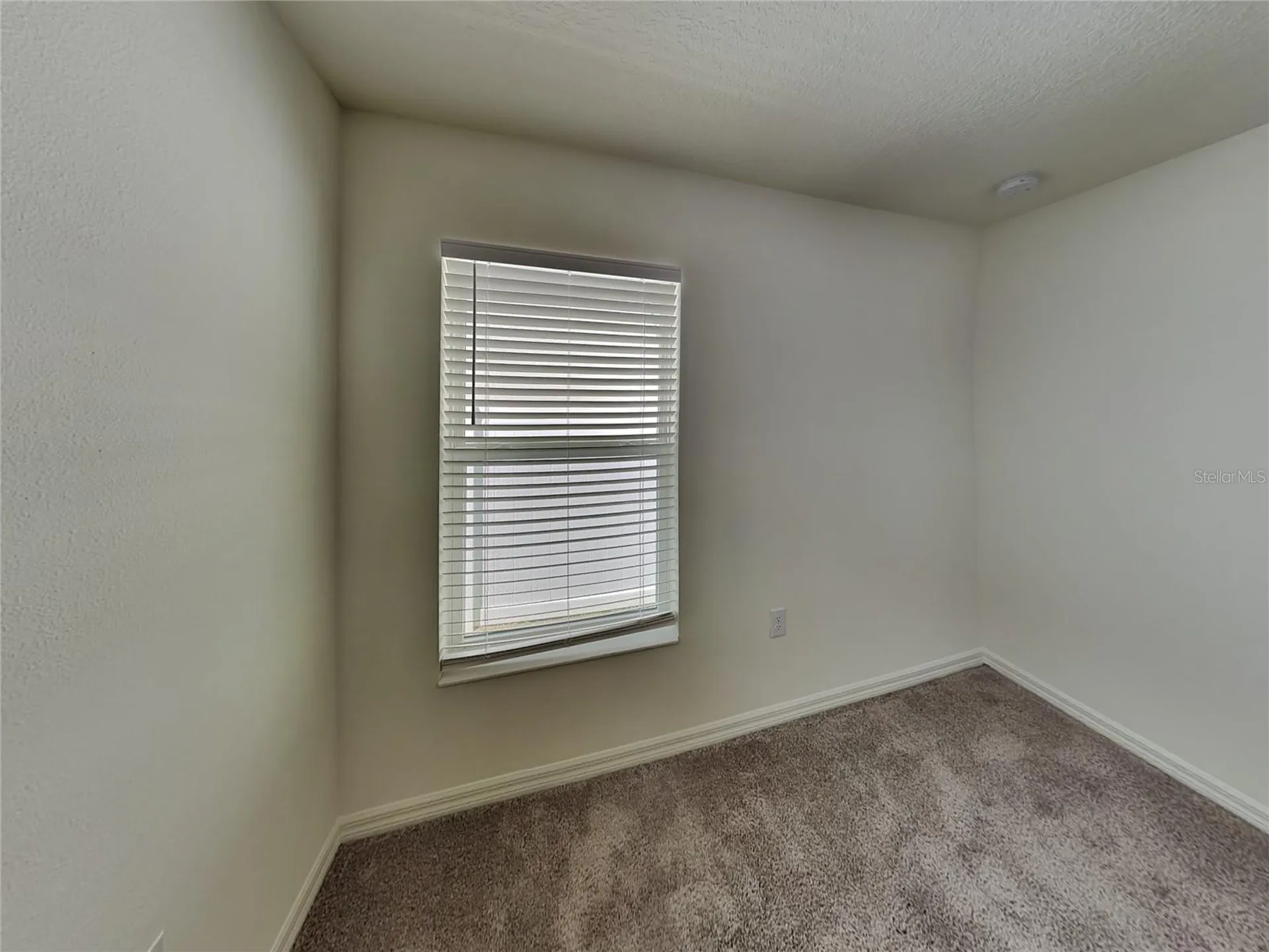 1052 Papaya Circle Davenport FL 33897