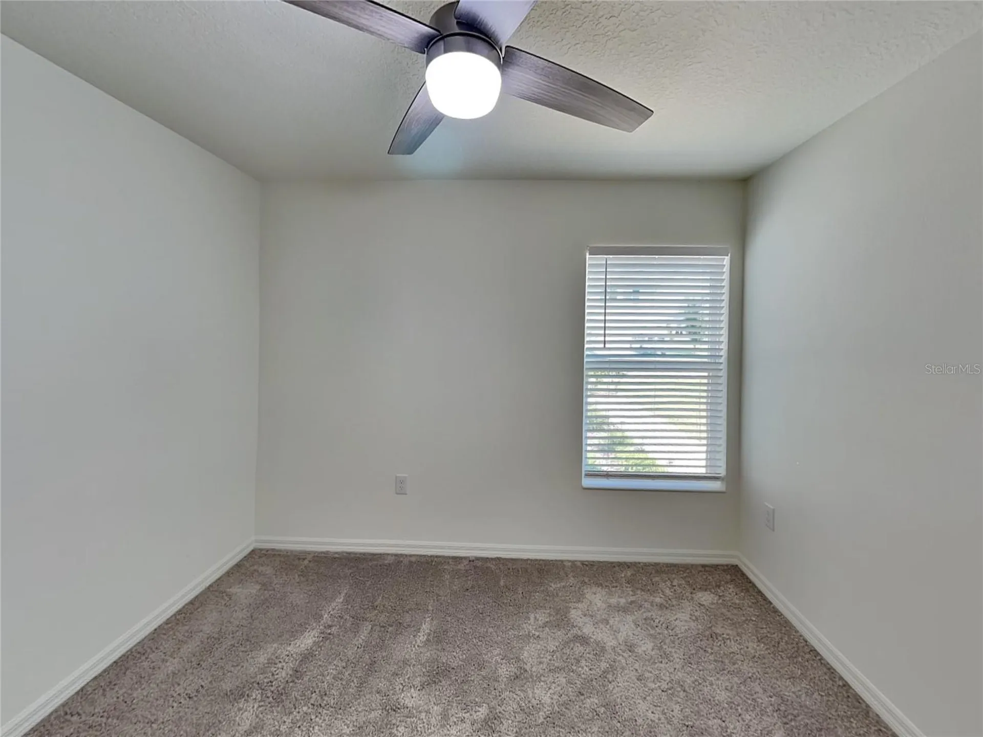 1052 Papaya Circle Davenport FL 33897