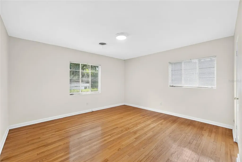 2406 Shoreham Road Orlando FL 32803