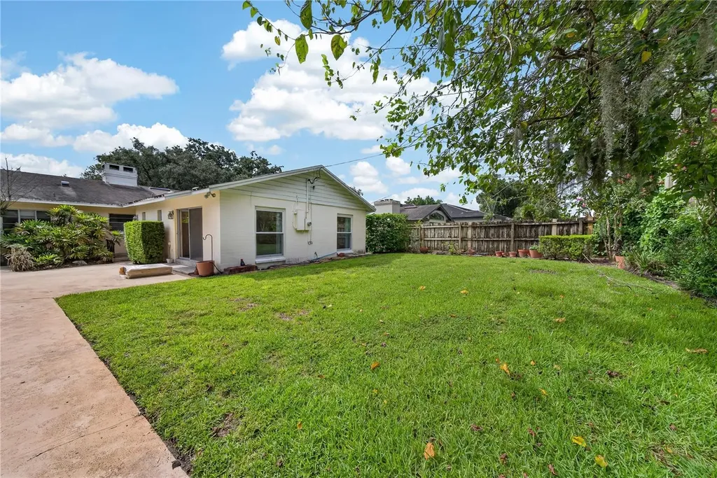 2406 Shoreham Road Orlando FL 32803