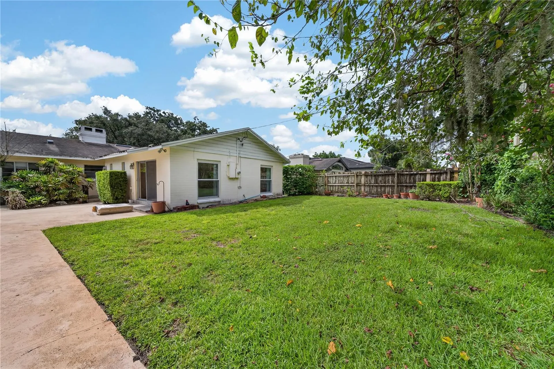 2406 Shoreham Road Orlando FL 32803