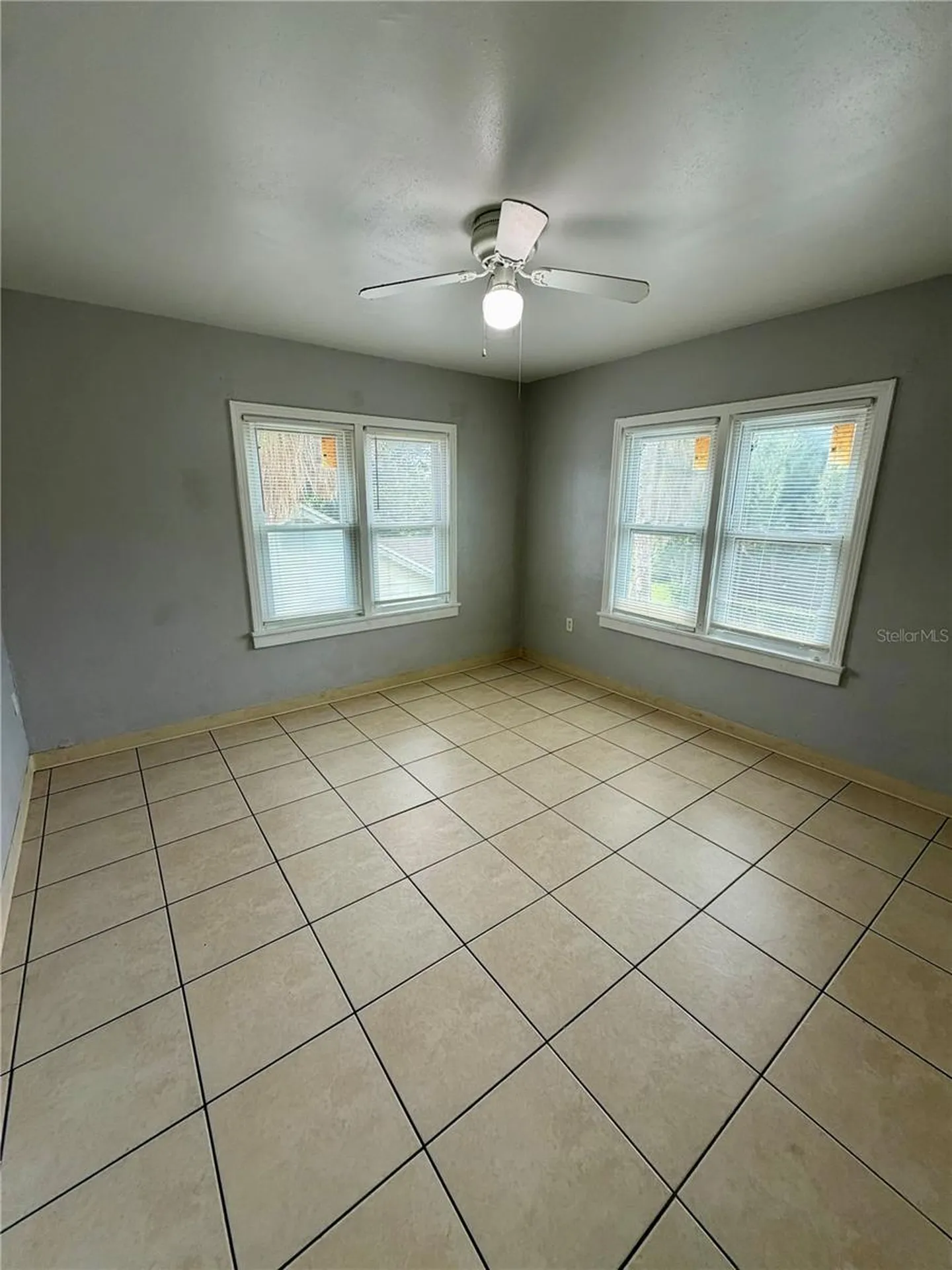 827 Paris Avenue S St Petersburg FL 33701